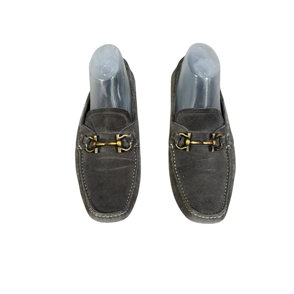 Mens Salvatore Ferragamo Gancini Ornament Suede Driving Loafer 8.5 D Gray Luxury
